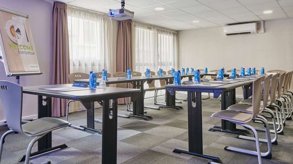 Campanile Berges - Du Rhone Meeting