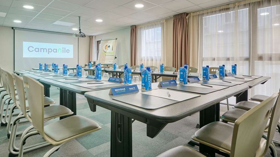 Campanile Berges - Du Rhone Meeting