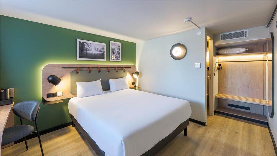 Campanile Lyon-Bron Room