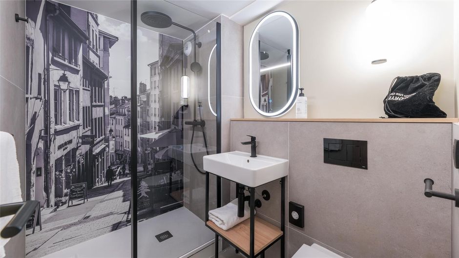 Campanile Lyon-Bron Suite