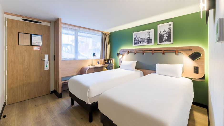 Campanile Lyon-Bron Room