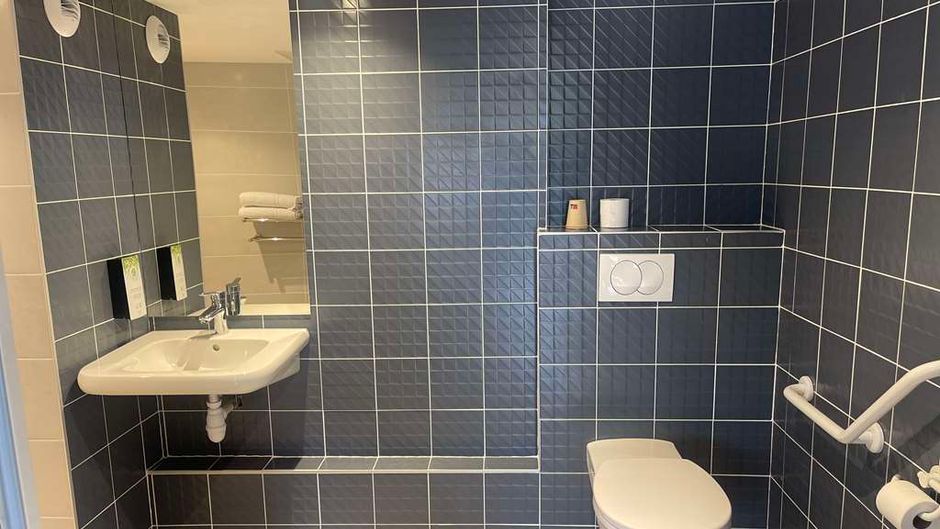 Hotel Kyriad Direct St Jean De Vedas Suite