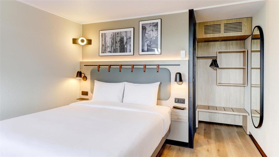 Campanile Moulins/Avermes Room