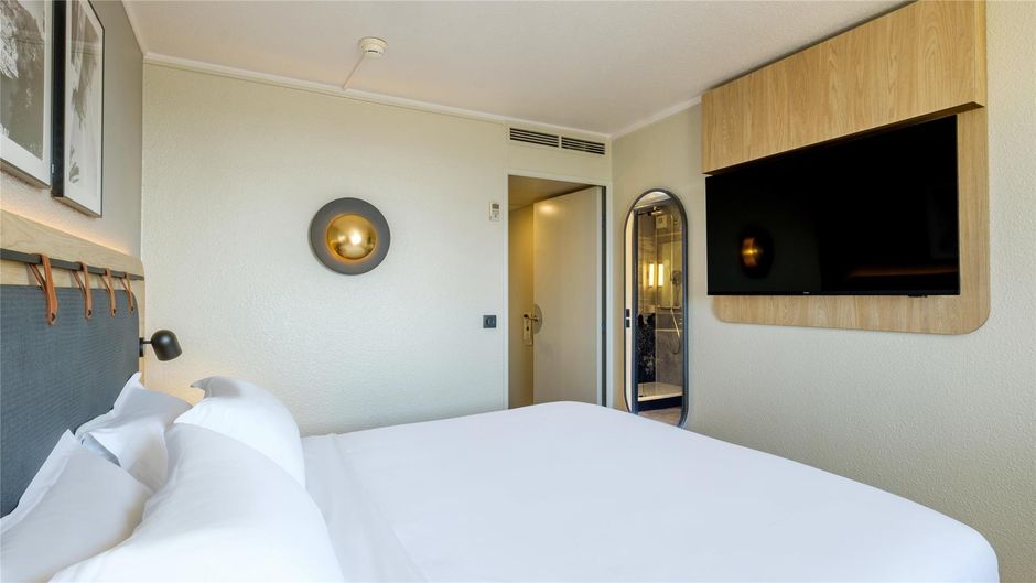 Campanile Nice Airport Room