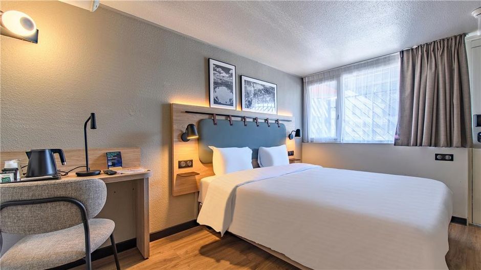 Campanile Nimes Center Room