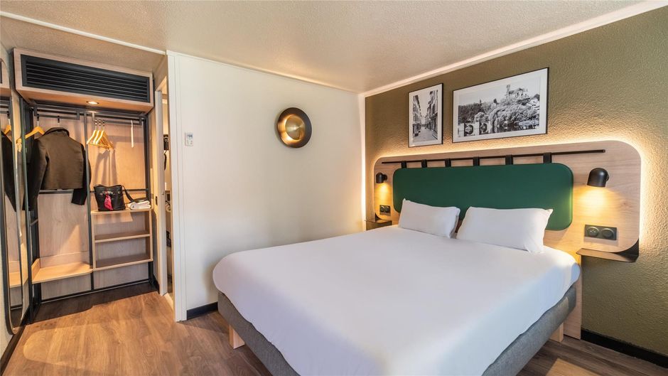 Campanile Orange Room