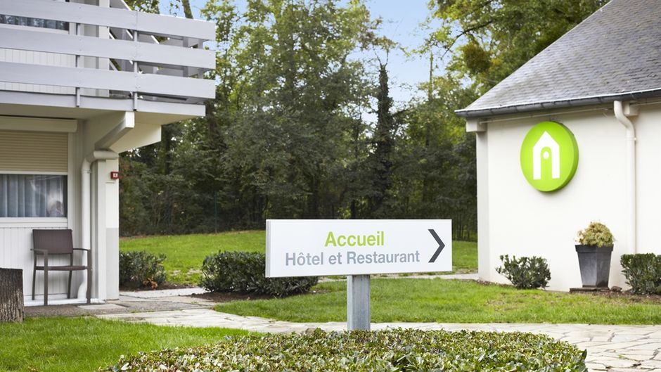 Campanile Orleans Sud Exterior