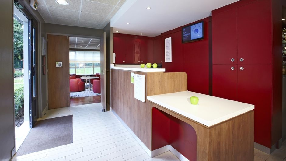 Campanile Orleans Sud Lobby