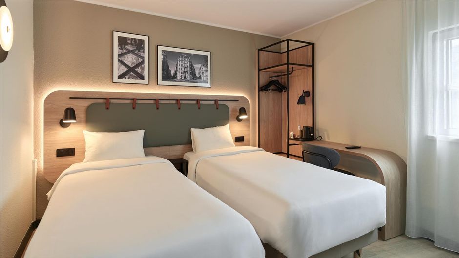 Campanile Porte de Bagnolet Room