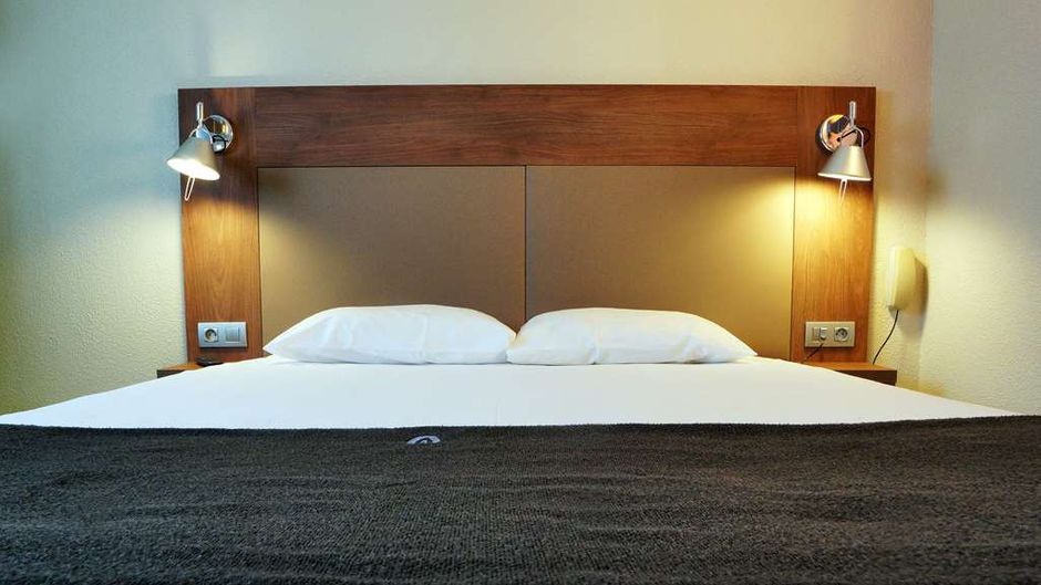 Hotel Campanile Paris Ouest - Chaville Room