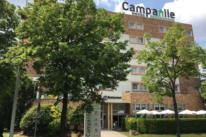 Campanile Paris West