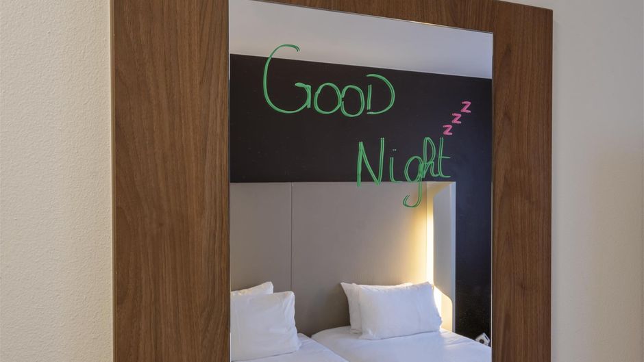Campanile Roissy Le Mesnil Amelot Room