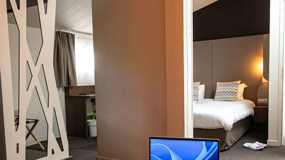 Campanile Toulouse-Blagnac Airport Suite