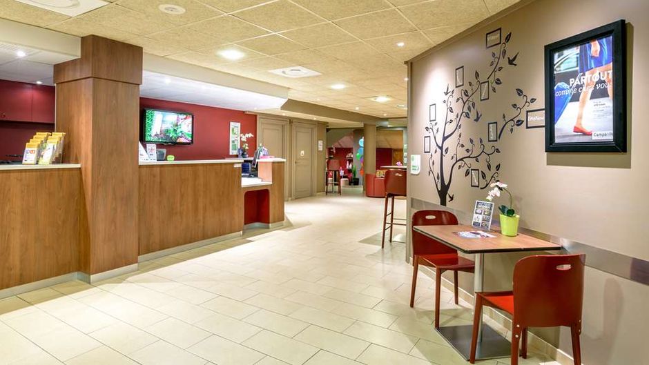 Campanile Toulouse West Purpan Lobby