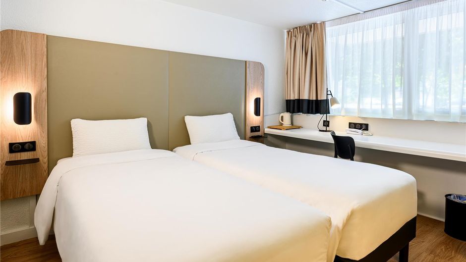 Campanile Hotel Tours South Room