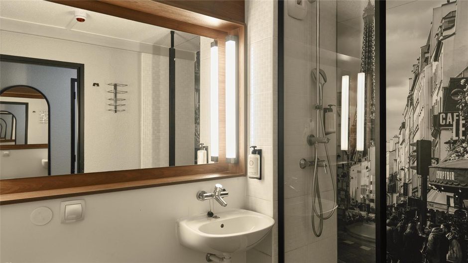 Campanile Paris Sud Room