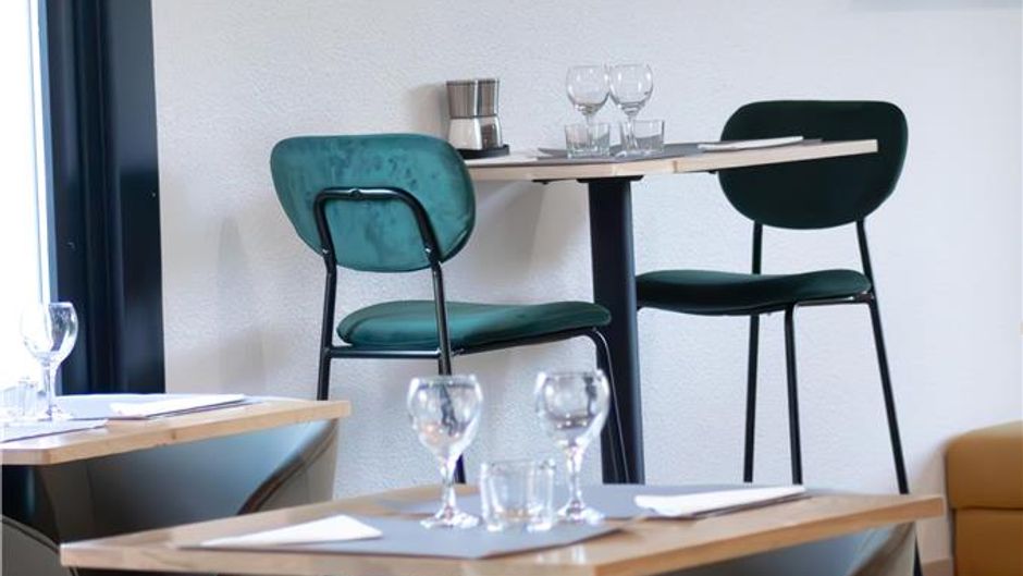 Campanile Hotel - Pujols Restaurant