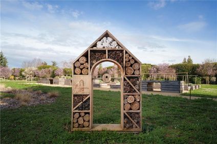 Campanile Villennes Sur Seine Orgeval