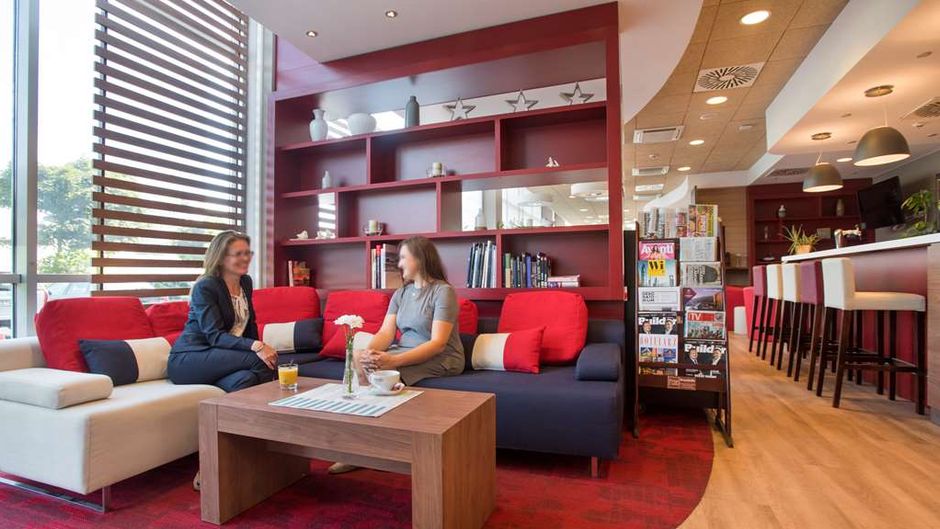 Campanile Hotel Wroclaw Lobby