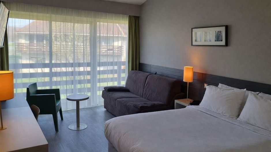 Kyriad Hotel Angouleme Room