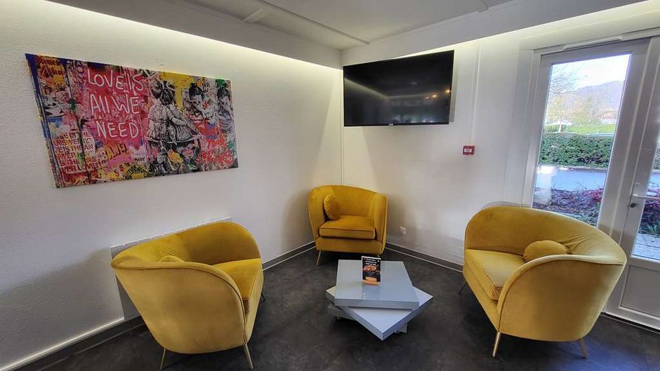 Kyriad Bellegarde Geneve Lobby