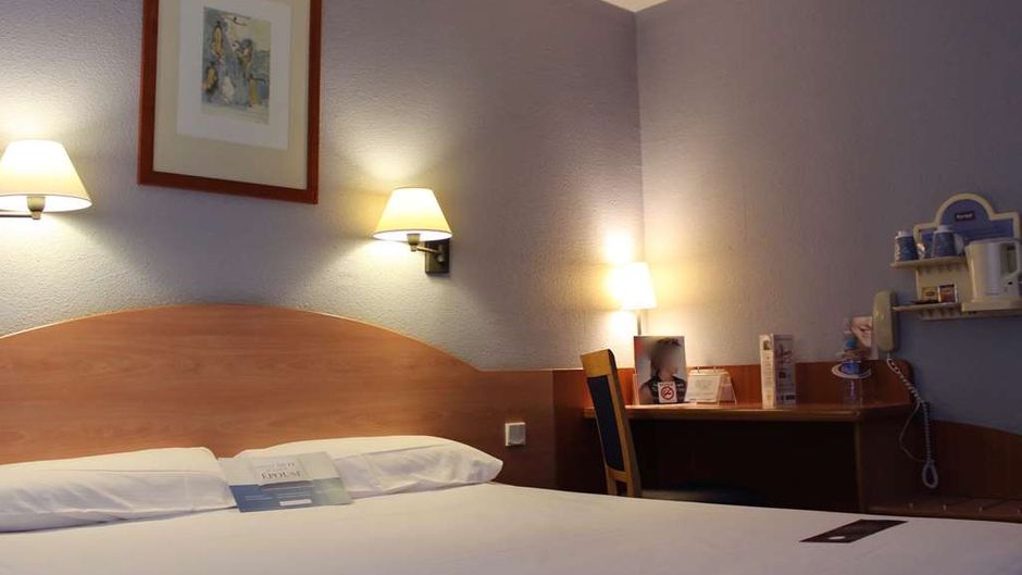 Kyriad Bourges Room