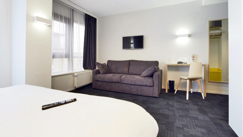 Kyriad Hotel Suite