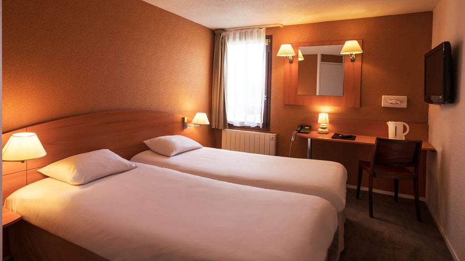 Hotel Kyriad Caen Sud Ifs Room