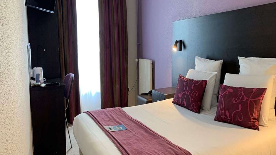 Hotel Kyriad Charlon Sur Saone Room