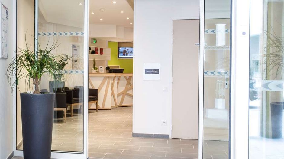 Kyriad Chambery Center Curial Lobby