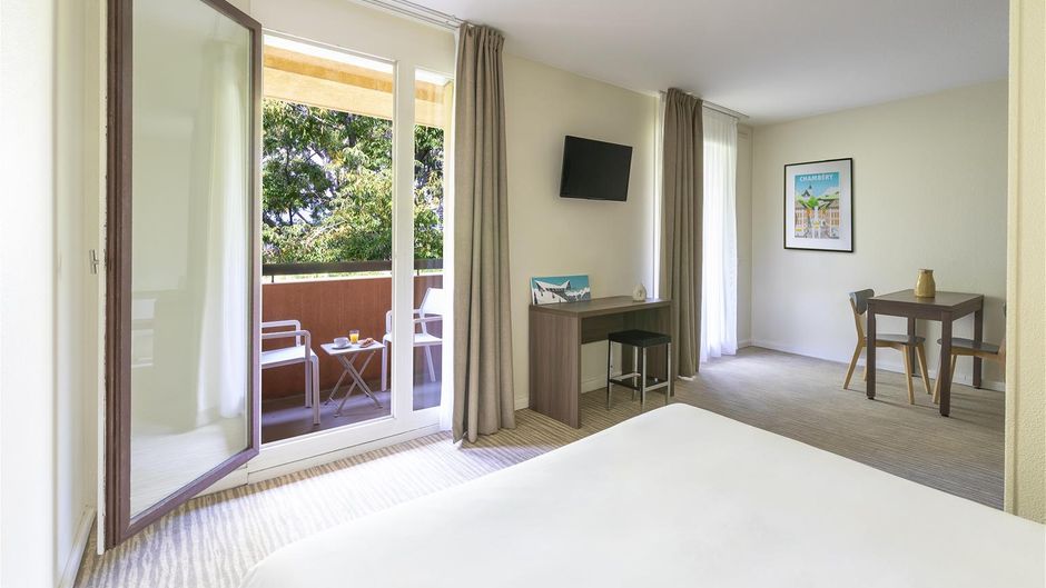 Kyriad Chambery Center Curial Room