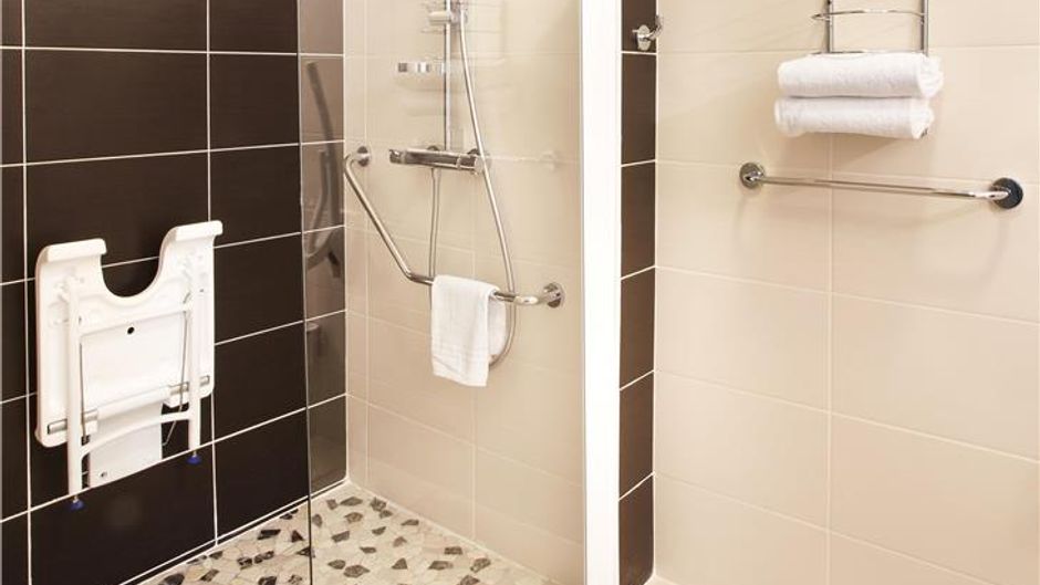 Kyriad Chambery Center Curial Suite