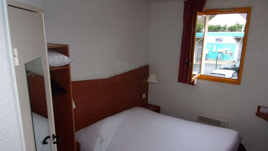 Kyriad Chantilly Room