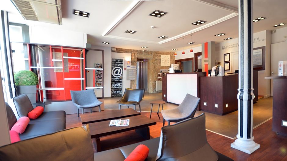Kyriad Dijon Gare Lobby