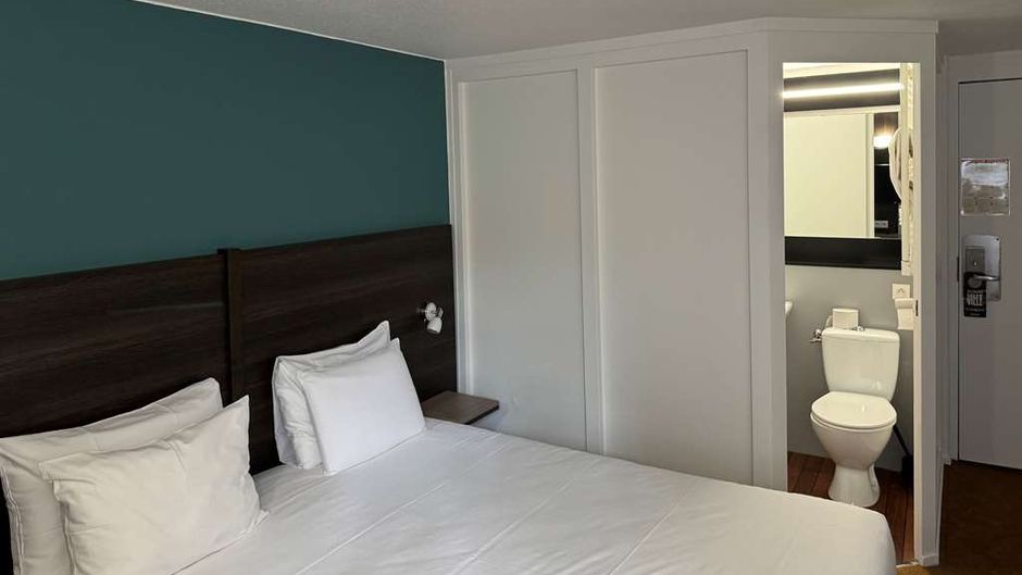 Kyriad Hotel D'Epernay Room