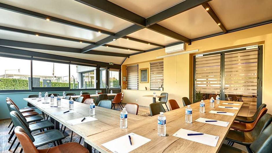 Kyriad La Roche-sur-Yon Meeting