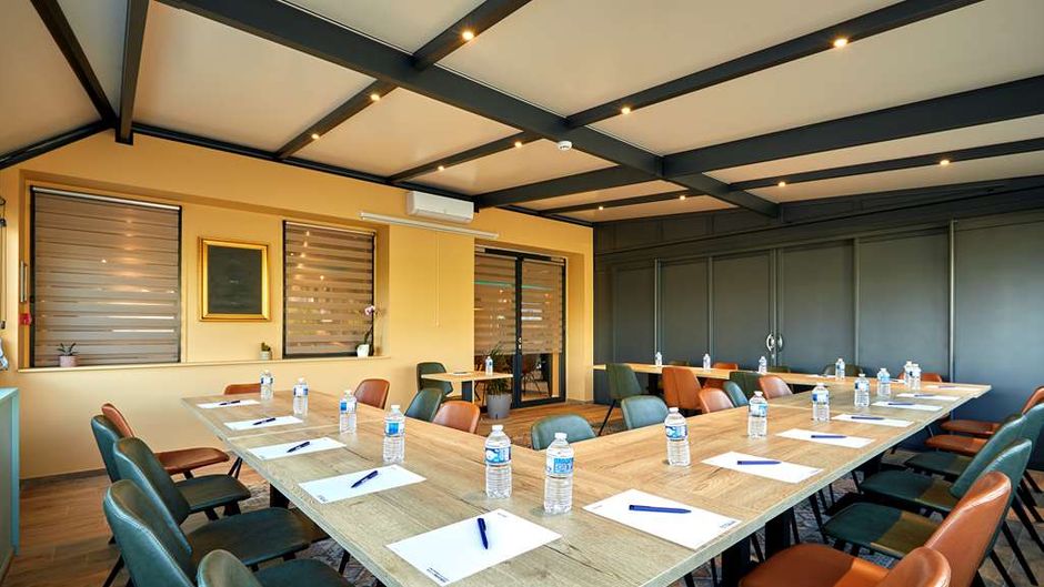 Kyriad La Roche-sur-Yon Meeting