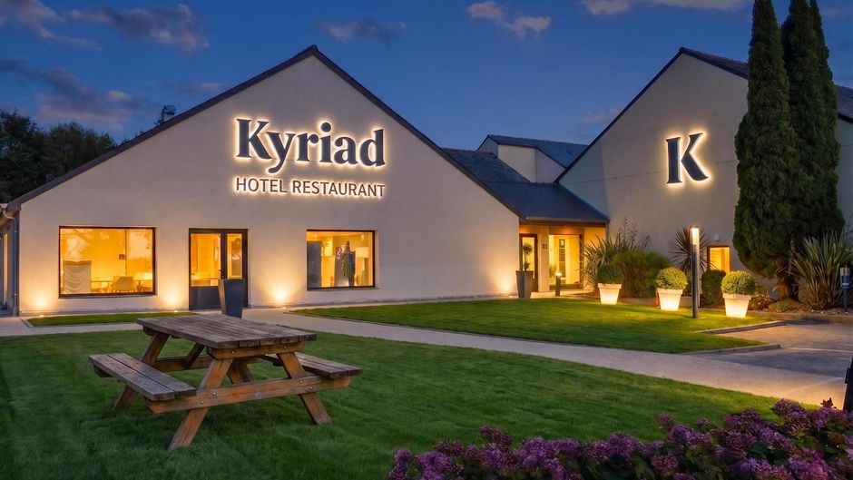Hotel Kyriad Lannion Exterior
