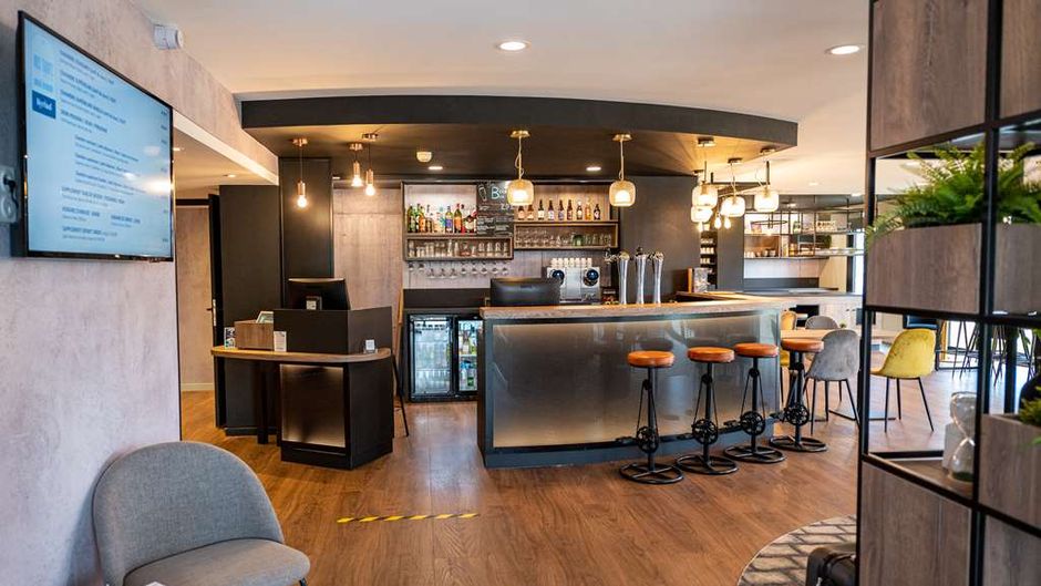 Hotel Kyriad Laval Lobby