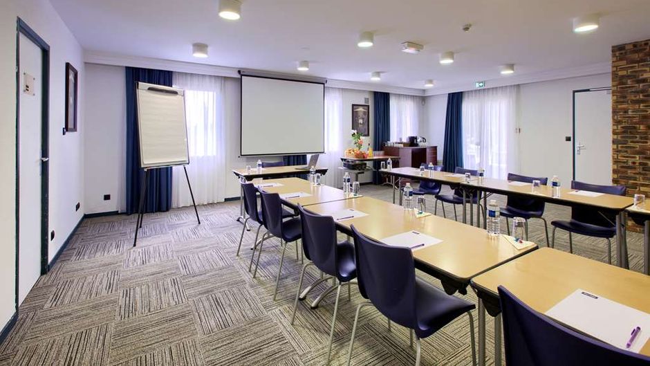 Kyriad Libourne Arveyres Meeting