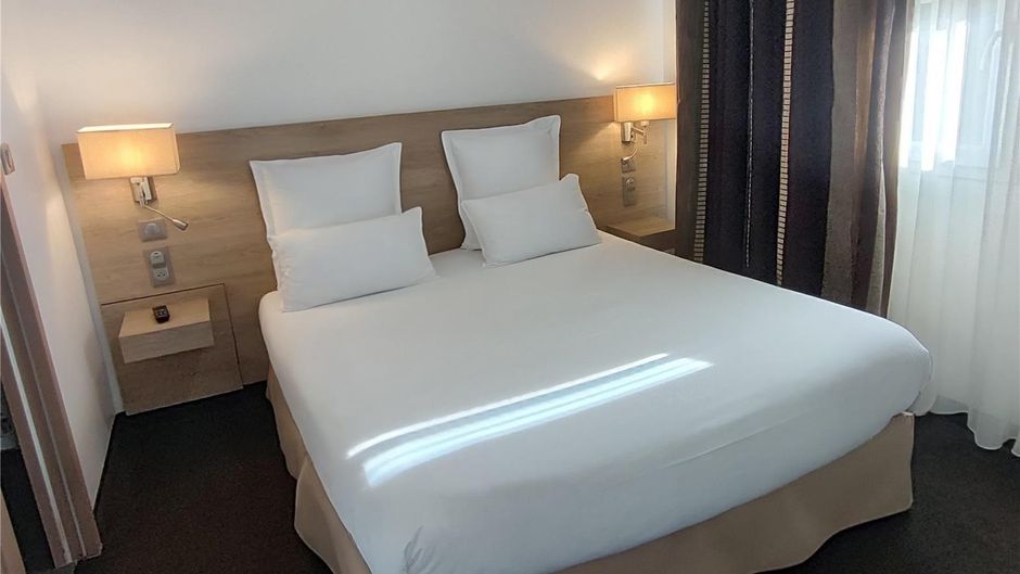 Hotel Kyriad Room
