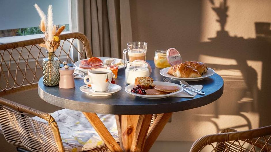Kyriad Lyon Est Bron Eurexpo Le Cottage Restaurant