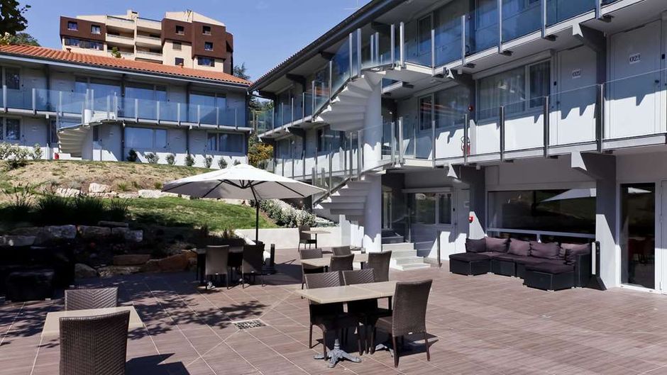 Hotel Kyriad LYON SUD - Sainte Foy Exterior