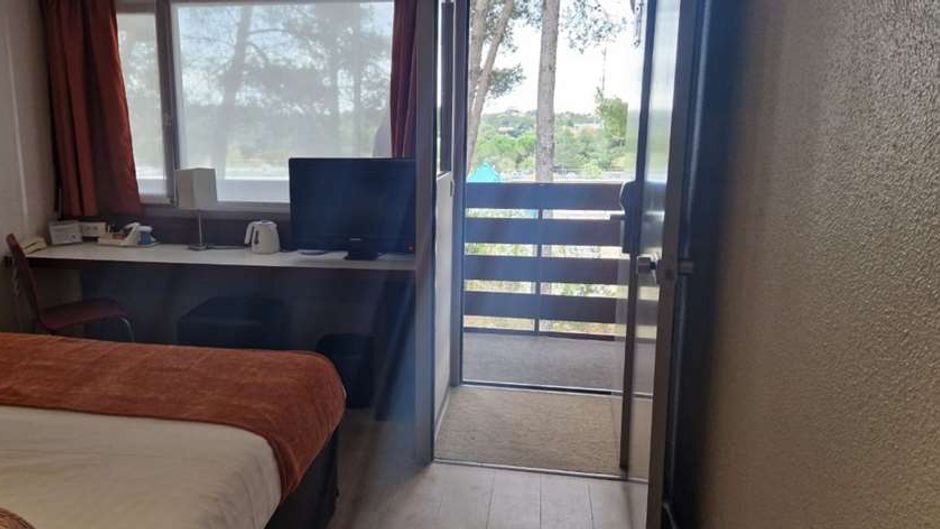 Kyriad Montpellier Nord Room