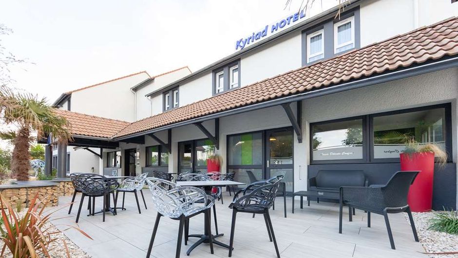 Kyriad Niort Hotel Exterior