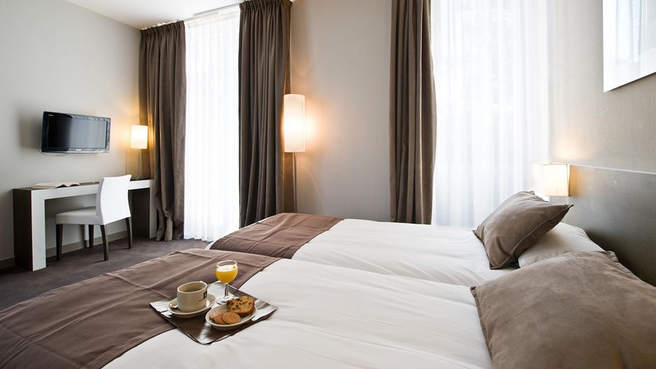 Kyriad Hotel Orange Centre Room