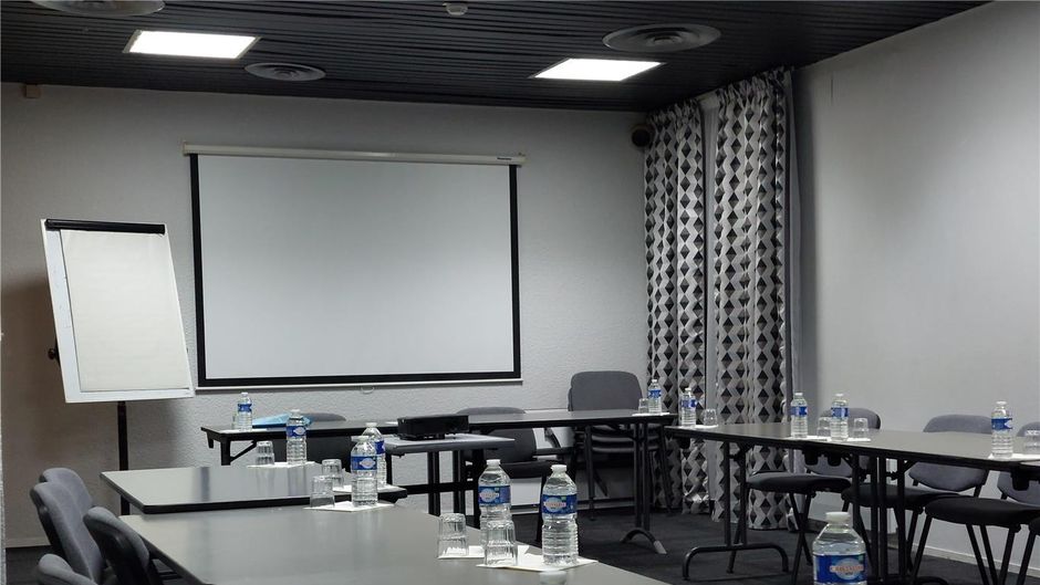 Hotel Kyriad Meeting