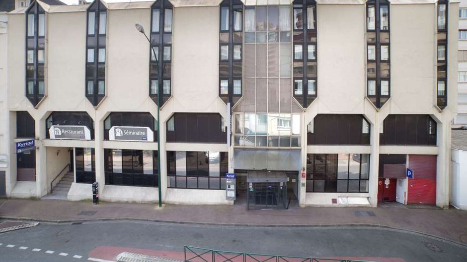Kyriad Paris Est - Porte de Bercy Exterior