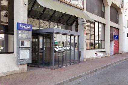 Kyriad Paris Est - Porte de Bercy