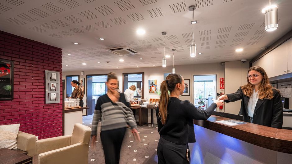Kyriad Rennes Nord Lobby